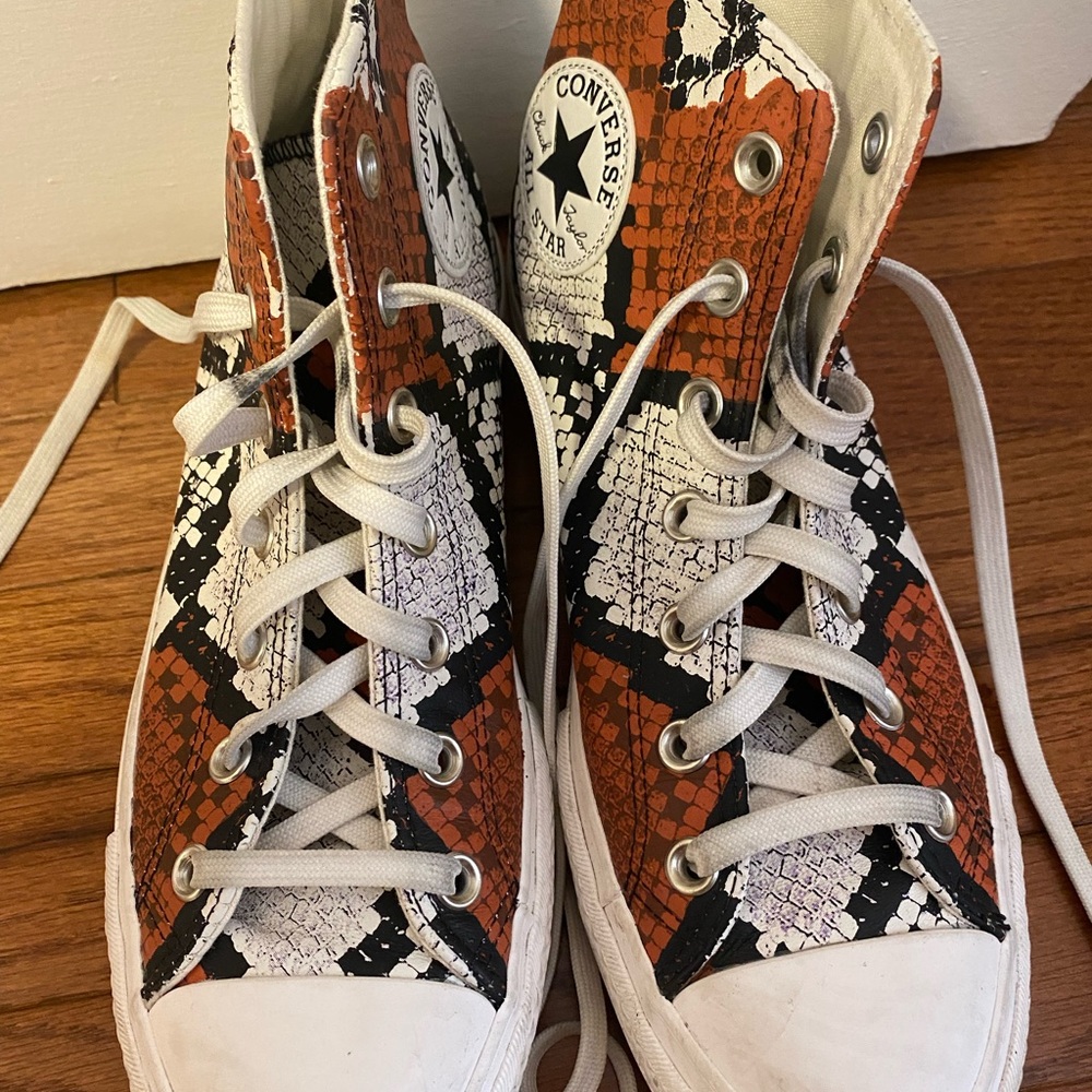 Converse